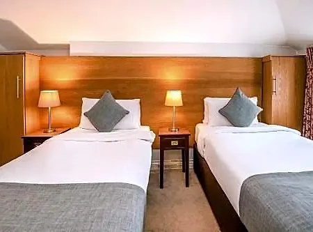 Dancenter Near Clifton Down Station Hotel 3*